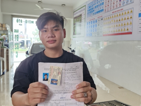 Bảo đã có bằng lái