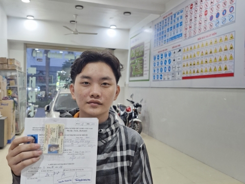 Em đã nhận bằng