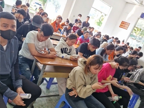 Phòng Chờ đăng ký chuẩn bị thi