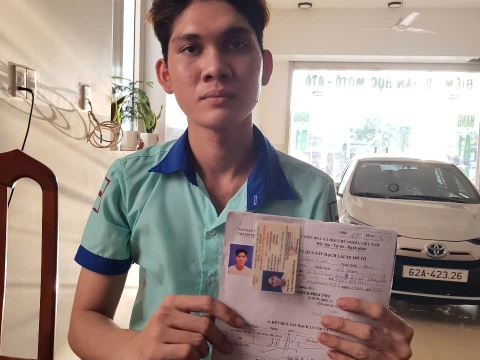 Thành Tính 1900036