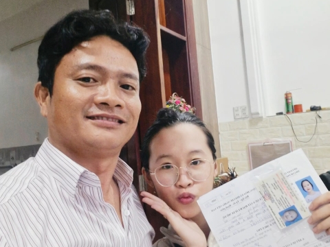 Thúy Vi đã nhận băngg